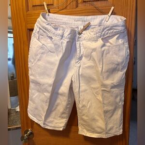 St. John's Bay White Bermuda Shorts Classic Style